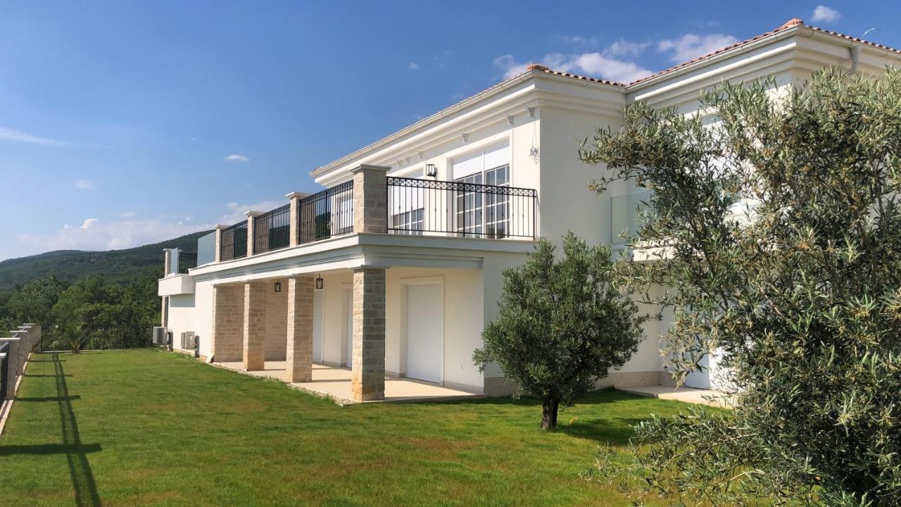 Vespera-infinity Heated Pool Villa Crikvenica