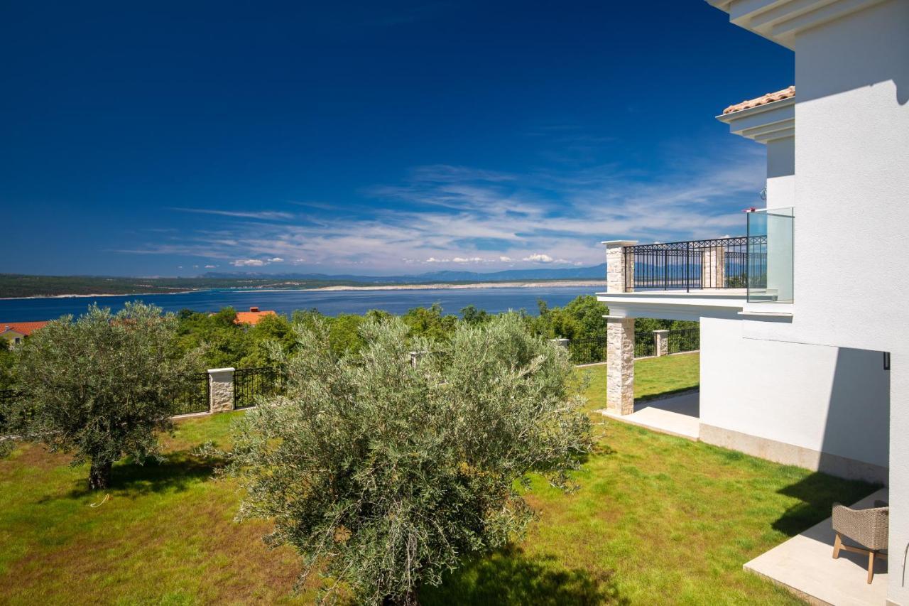 Villa Vespera-infinity Heated Pool