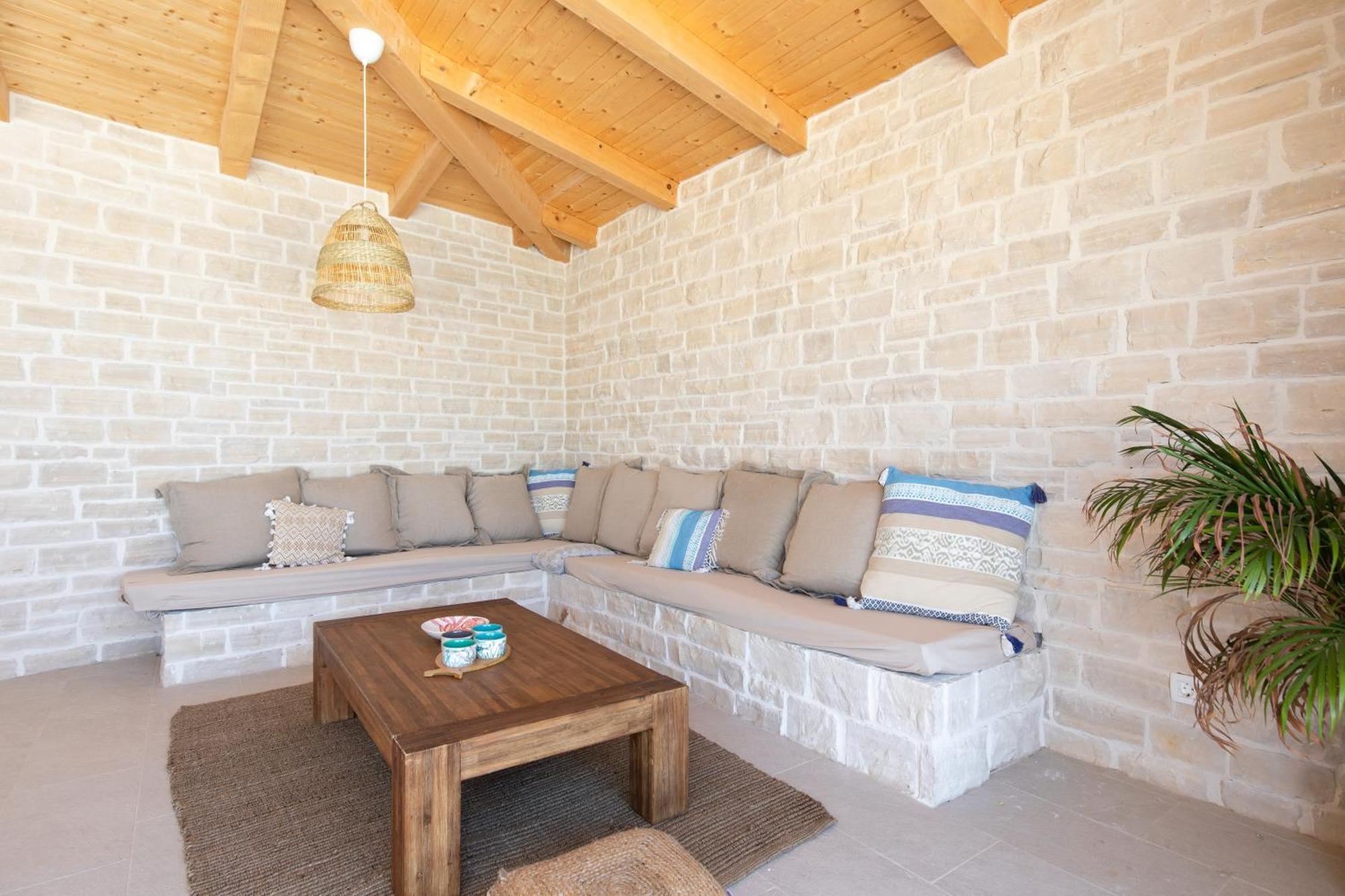 Vespera-infinity Heated Pool Villa