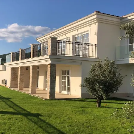 Villa Vespera-Infinity Heated Pool Crikvenica Exterior photo